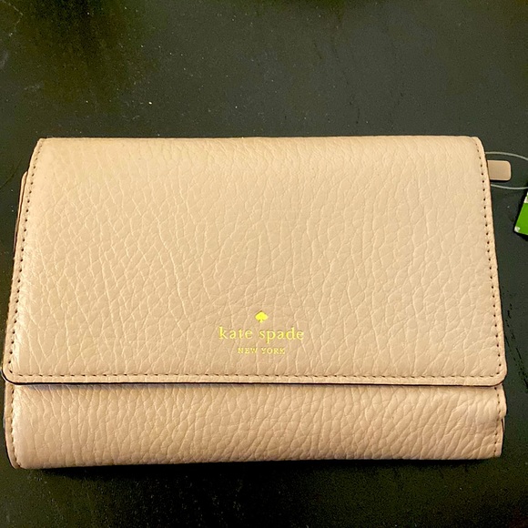 Kate Spade Beige Wallet - Picture 1 of 4